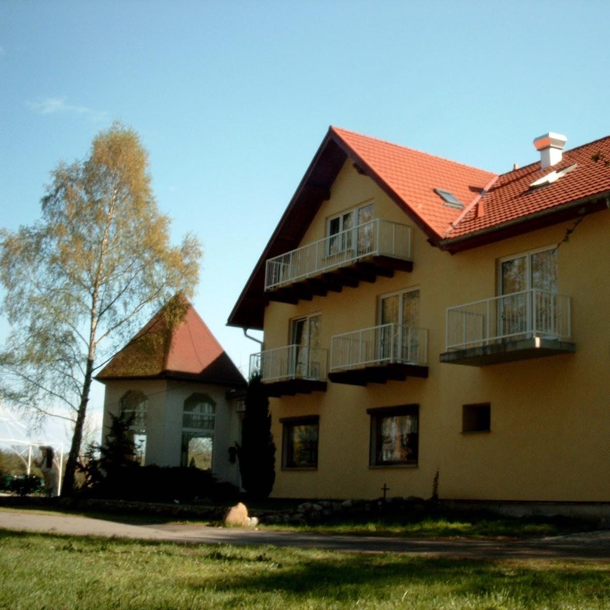 Restaurant "Hotel u. Waldrestaurant Johannesruh" in Wesenberg