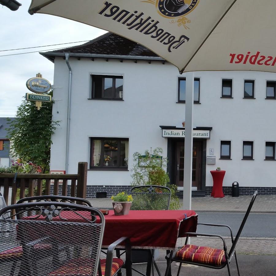 Restaurant "Royal Palace" in Urbach