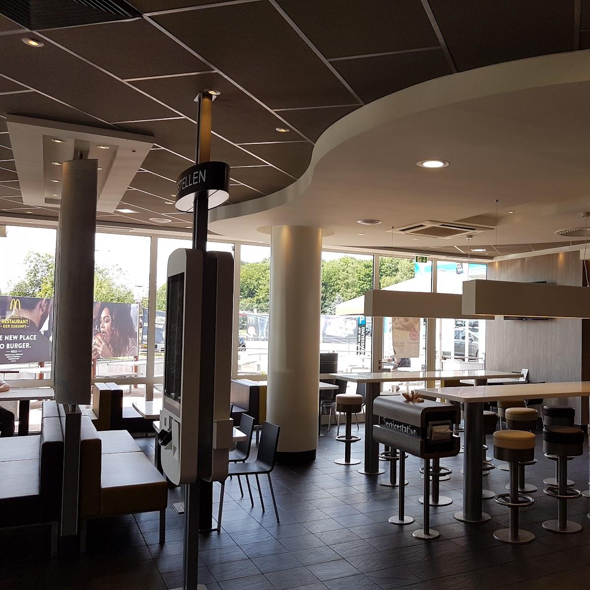 Restaurant "McDonald