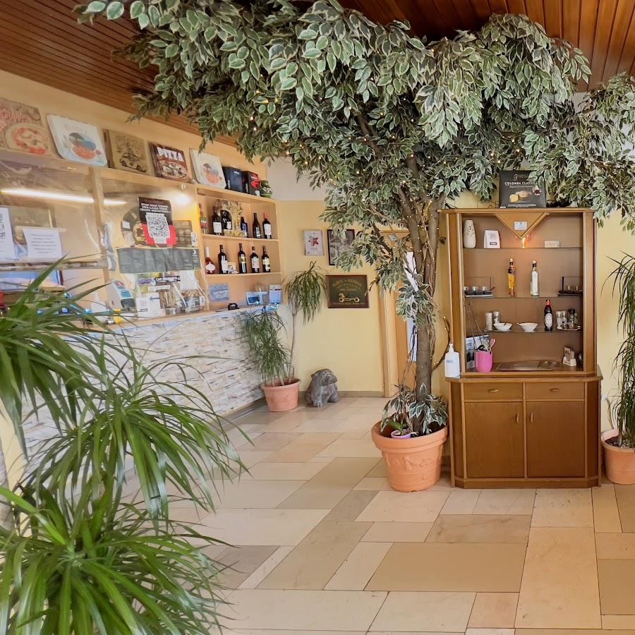 Restaurant "Restaurant & Pizzeria & Cafe La Luna" in Burgoberbach