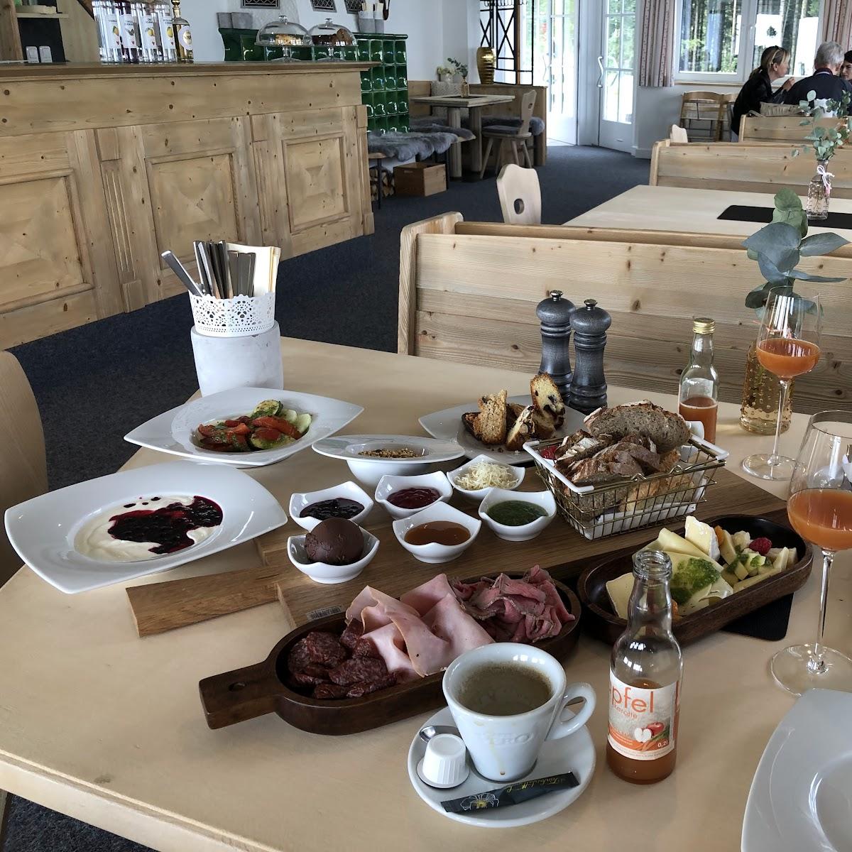 Restaurant "Zahmer Kaiser Restaurant" in Walchsee