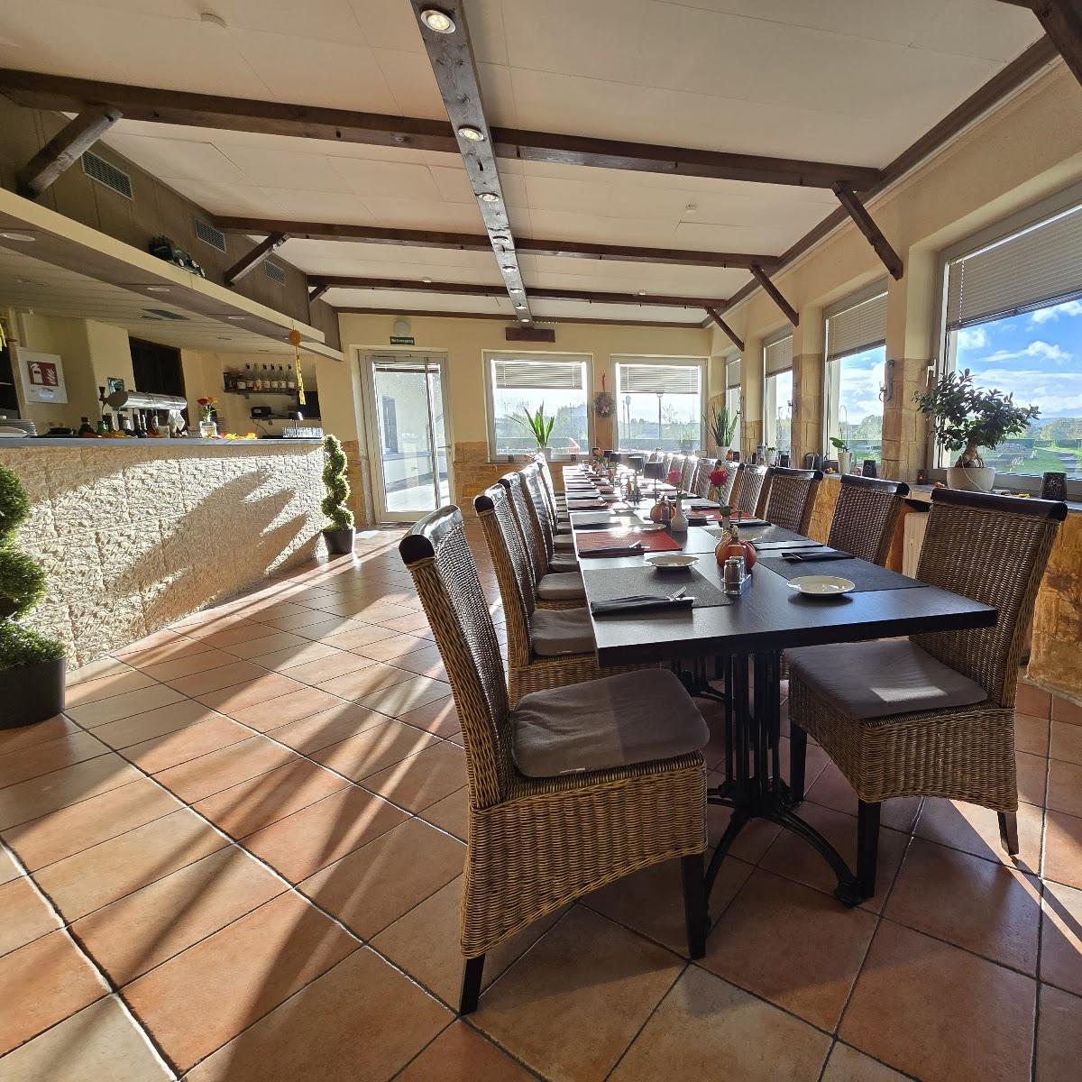 Restaurant "Gaststätte Bootshaus an der Rheinbrücke" in Neuwied