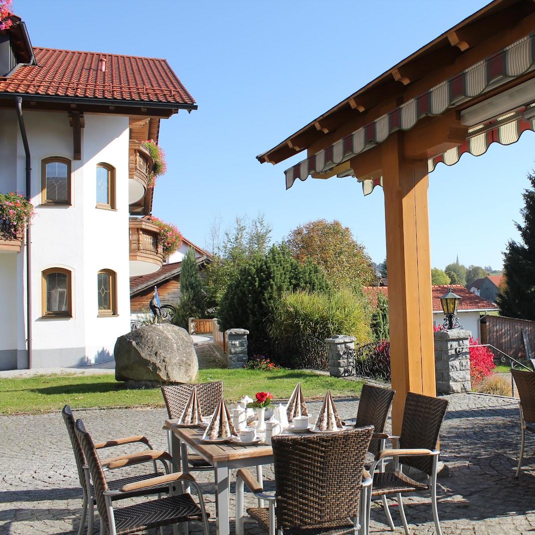 Restaurant "Landgasthof Schmalhofer" in Tittling