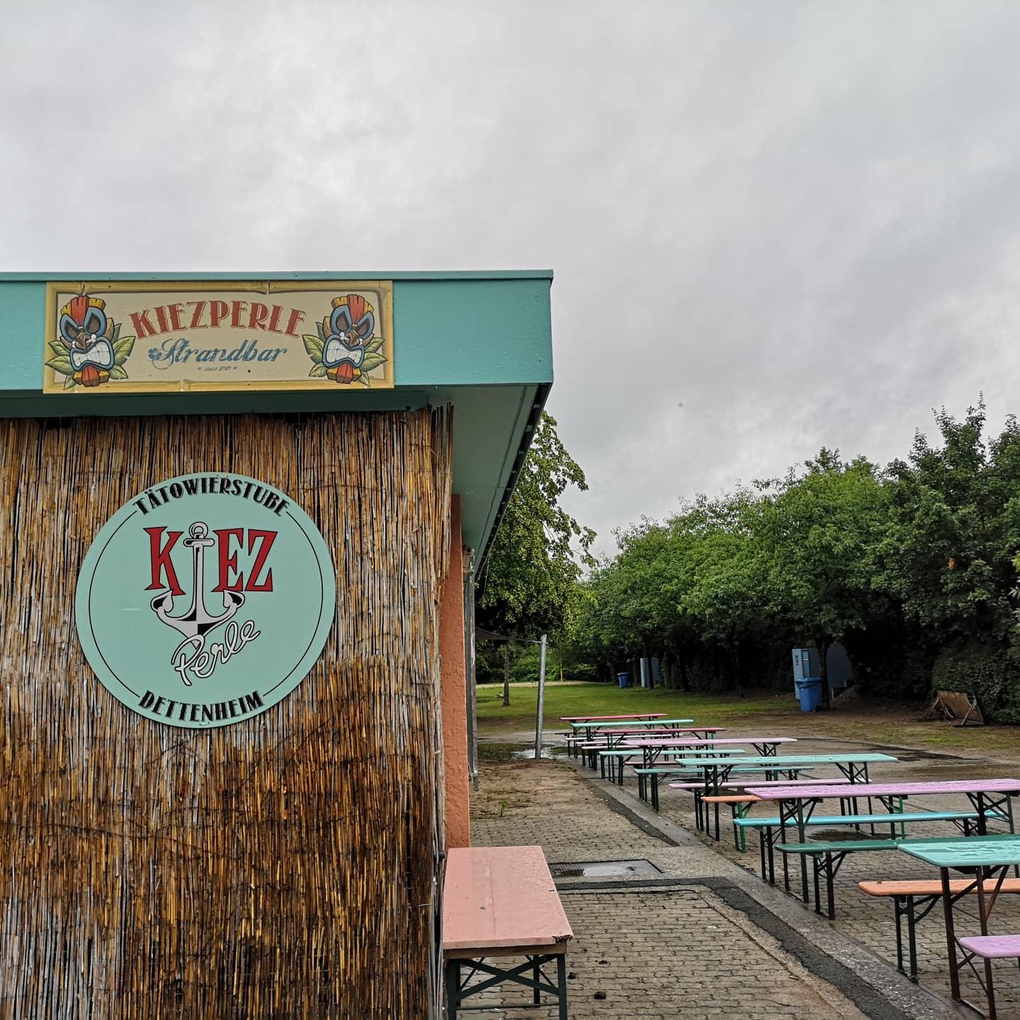 Restaurant "Kiezperle Strandbar" in Karlsdorf-Neuthard