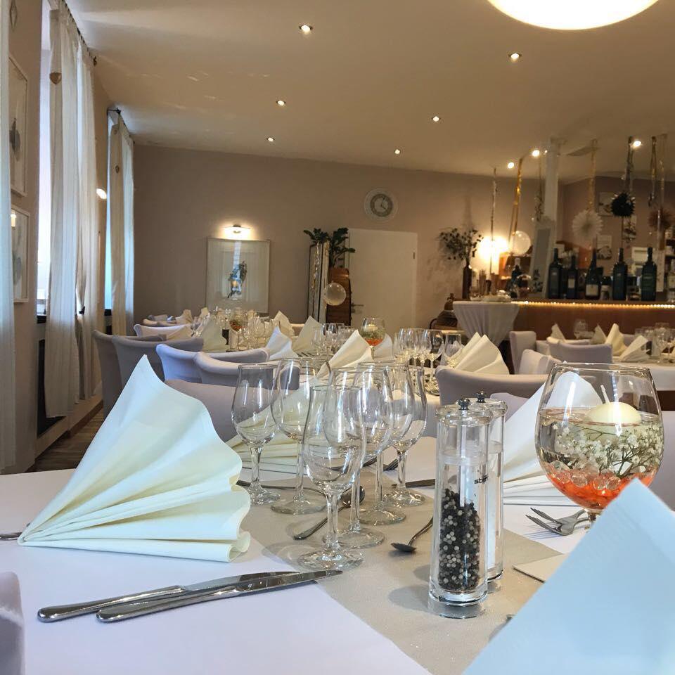 Restaurant "Kiezperle Strandbar" in  Karlsdorf-Neuthard