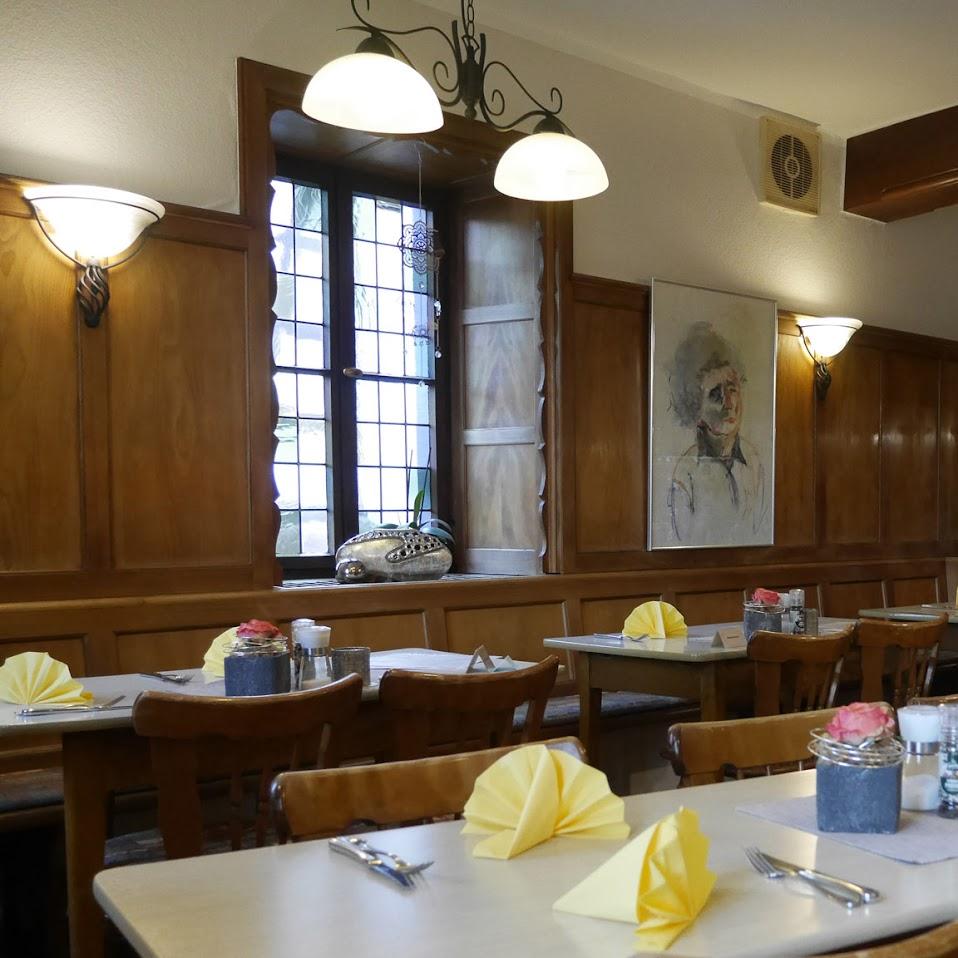 Restaurant "Darmstädter Hof Inhaber Bernd Ludwig Simmermacher" in Mühltal