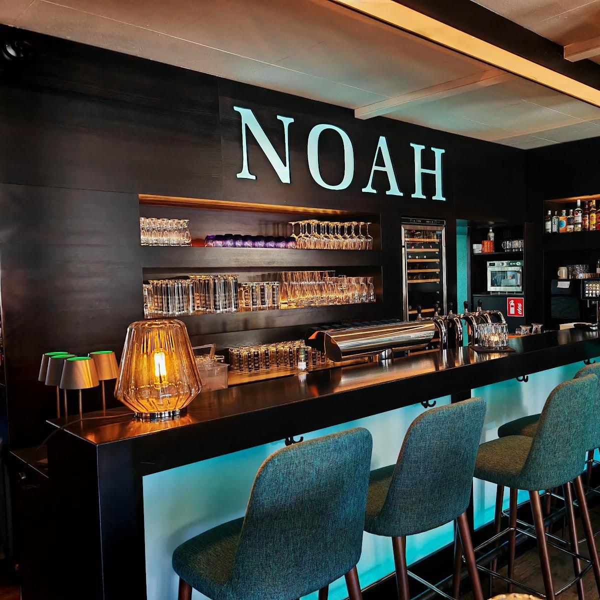 Restaurant "Cafe Bistrorant Noah" in Garching an der Alz