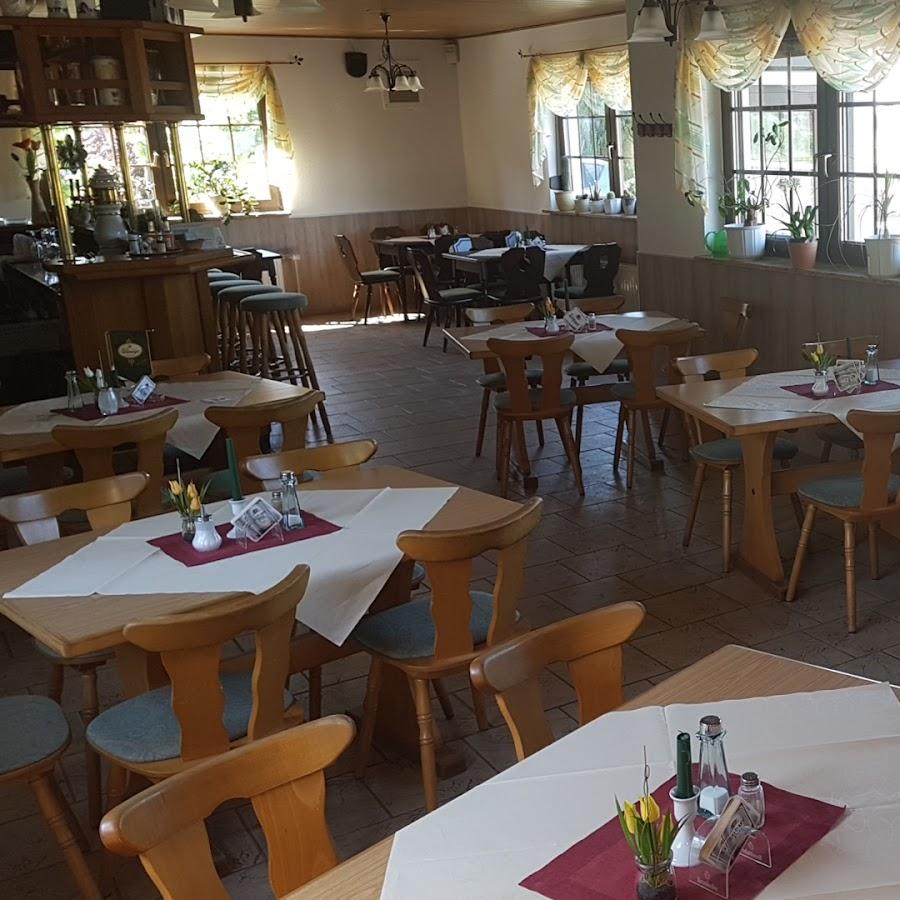 Restaurant "Gaststätte Blick auf Schwerin , Partyservice , Feiern aller Art ,Gulaschkanone auf Anfrage" in Leezen