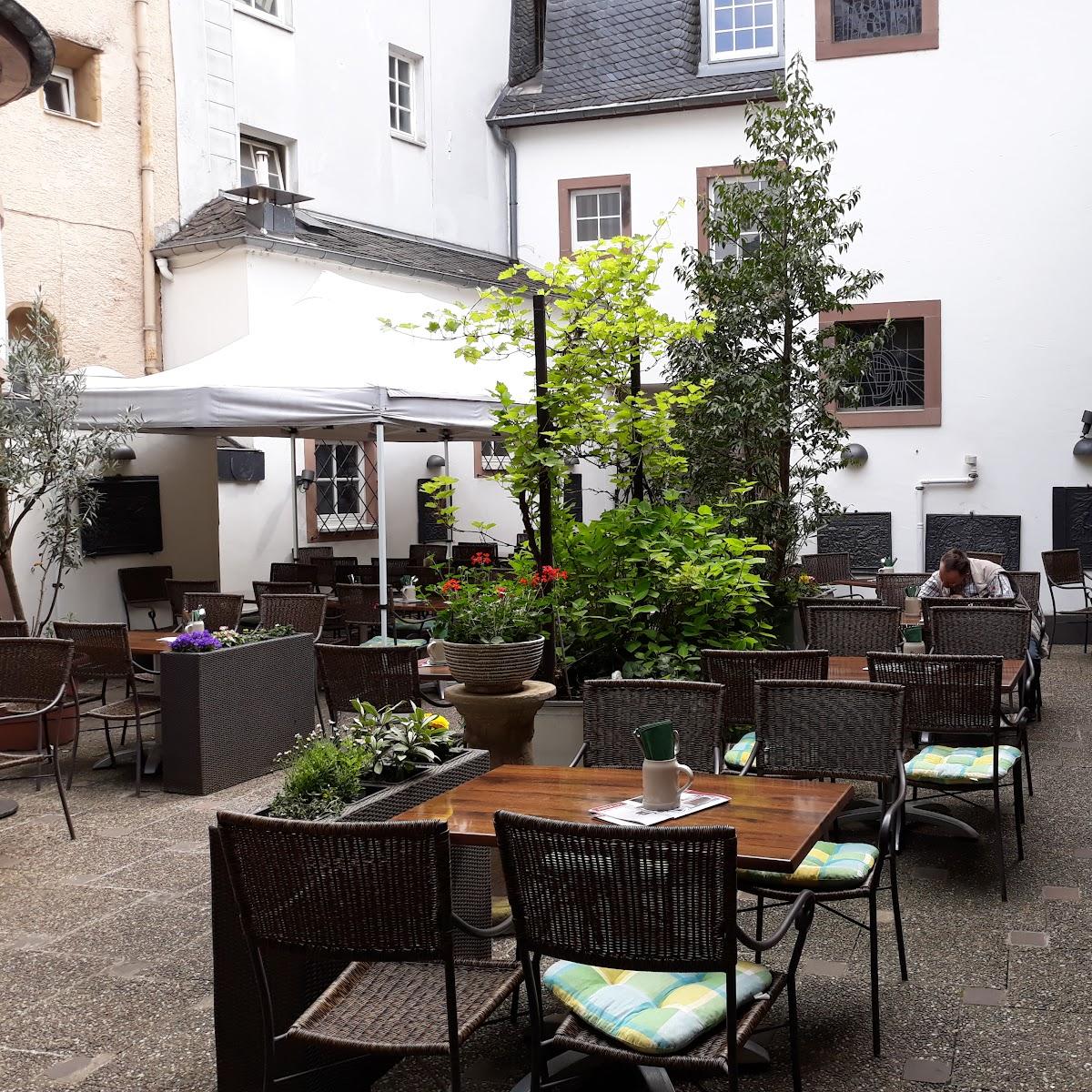 Restaurant "Weinstube Zum Domstein" in Trier