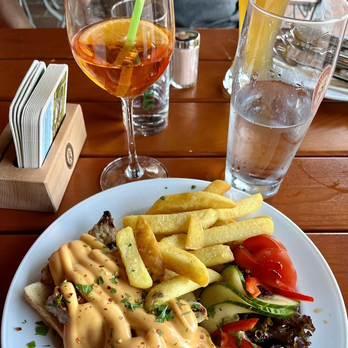 Restaurant "Die UnschlagBar, Sportgaststätte" in Ampfing