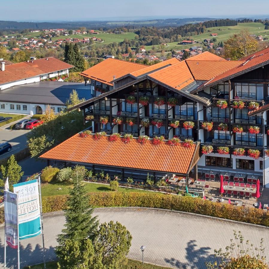 Restaurant "Am Johannisbrunnen Kunst Café OllArt" in  Kohlgrub
