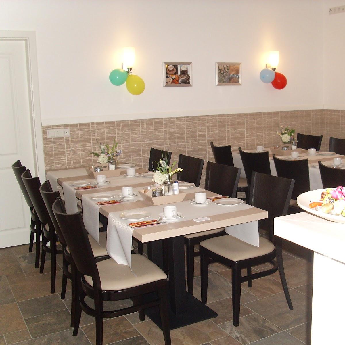 Restaurant "Hof Café  Hinter den Eichen " in Esche