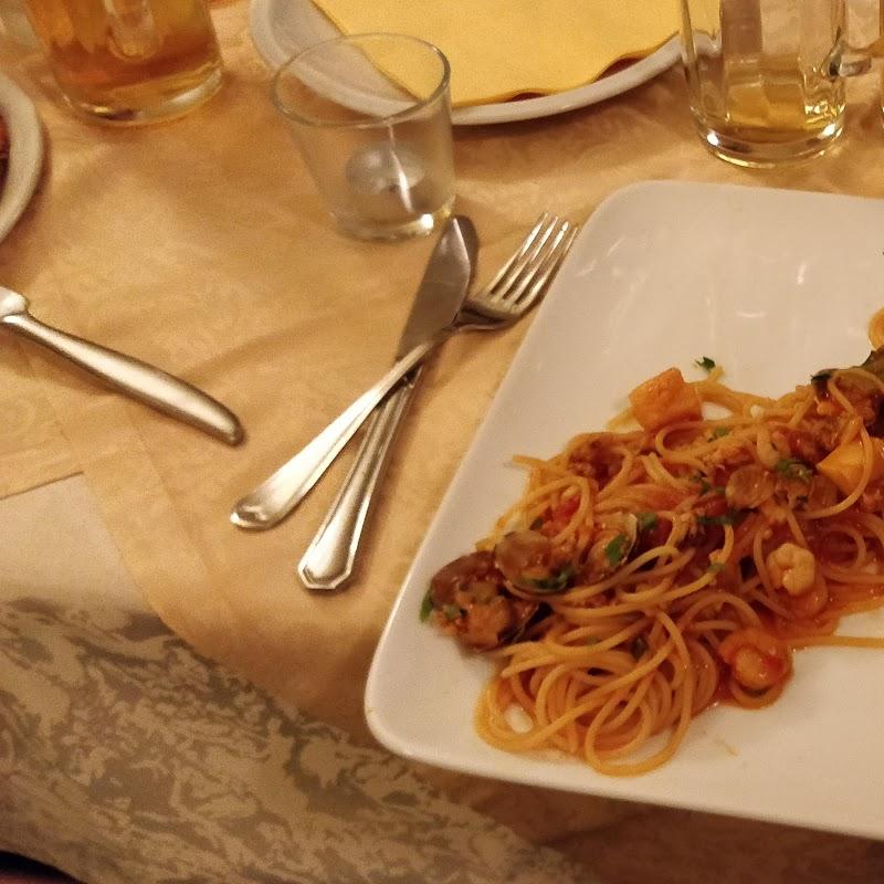 Restaurant "Da Leonardo - Ristorante Pizzeria" in  Miesbach