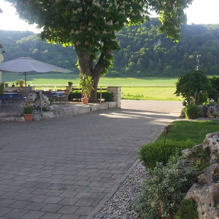 Restaurant "Gasthaus Schmutter" in  Dollnstein