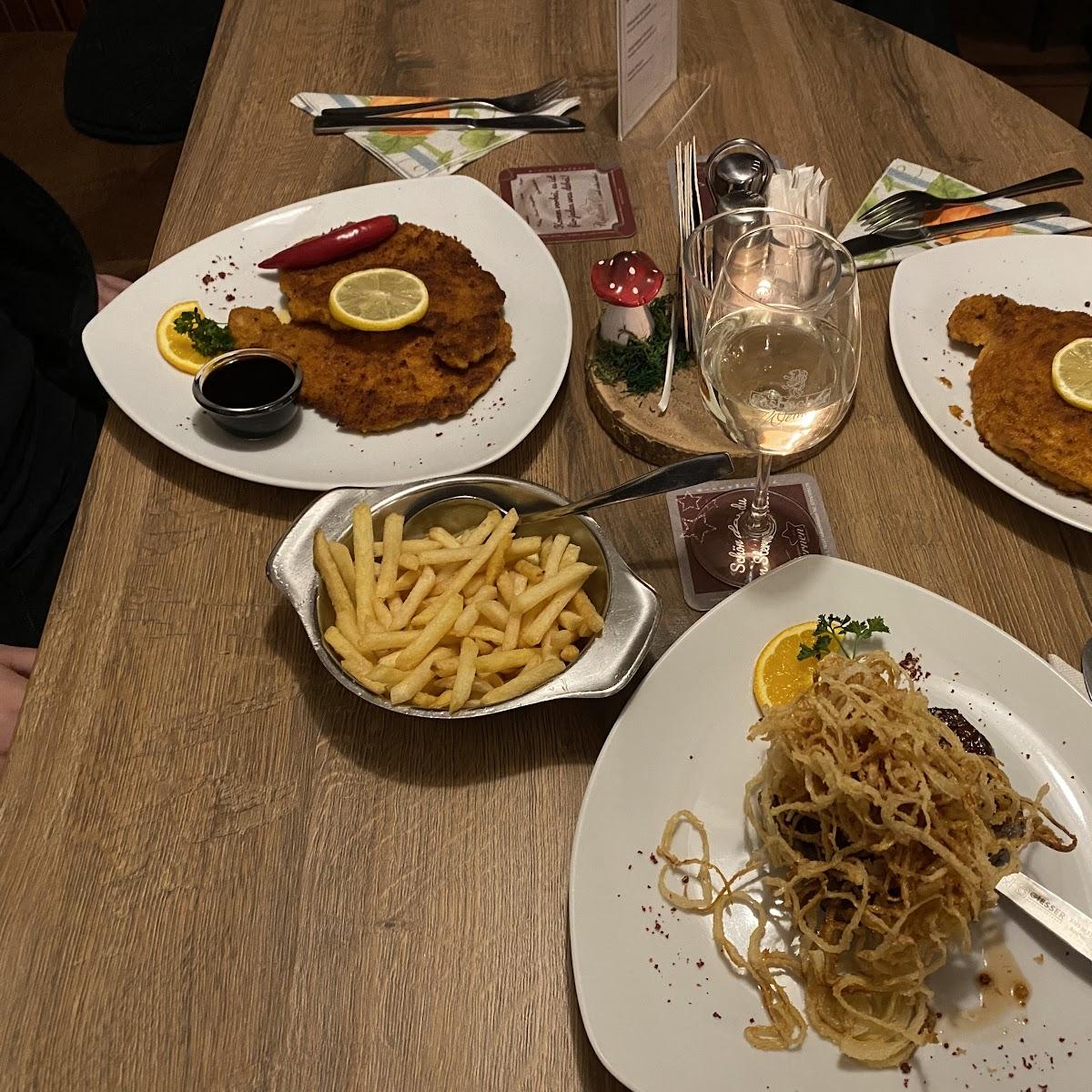 Restaurant "Landgasthaus Sternen" in Volkertshausen