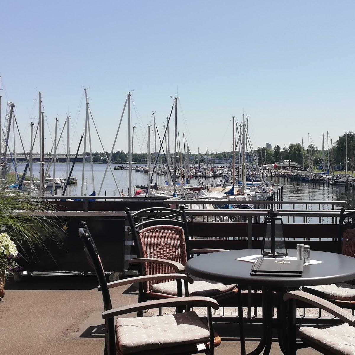 Restaurant "Gaststätte zum Travesegler" in  Lübeck