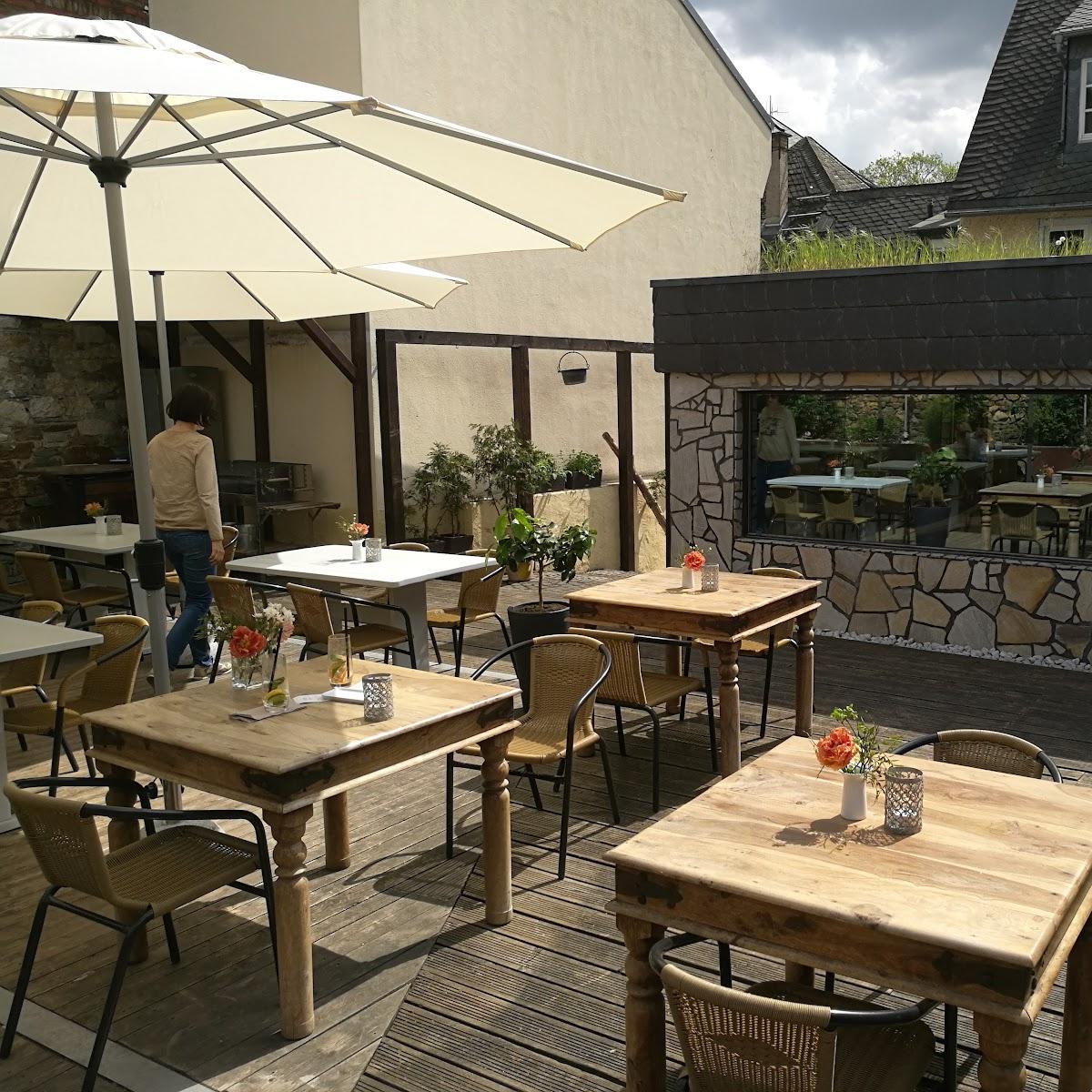 Restaurant "Than & Luc" in Eltville am Rhein