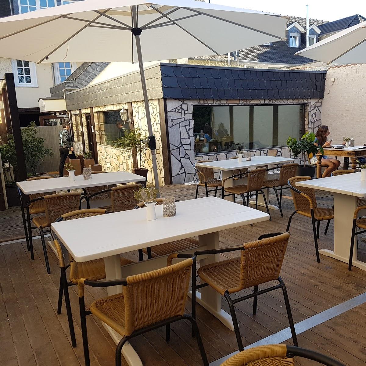 Restaurant "Than & Luc" in  Rhein