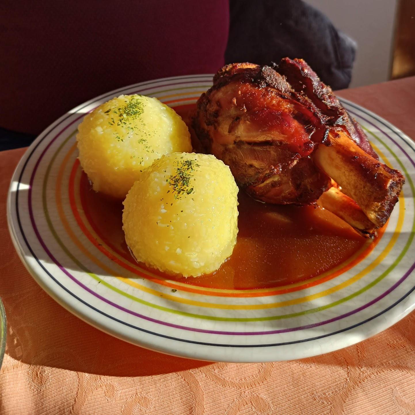 Restaurant "Winzerstube Heilmann" in Albertshofen