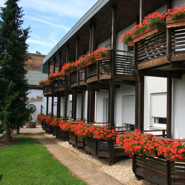 Restaurant "Landhaus Biehl" in  Philippsheim