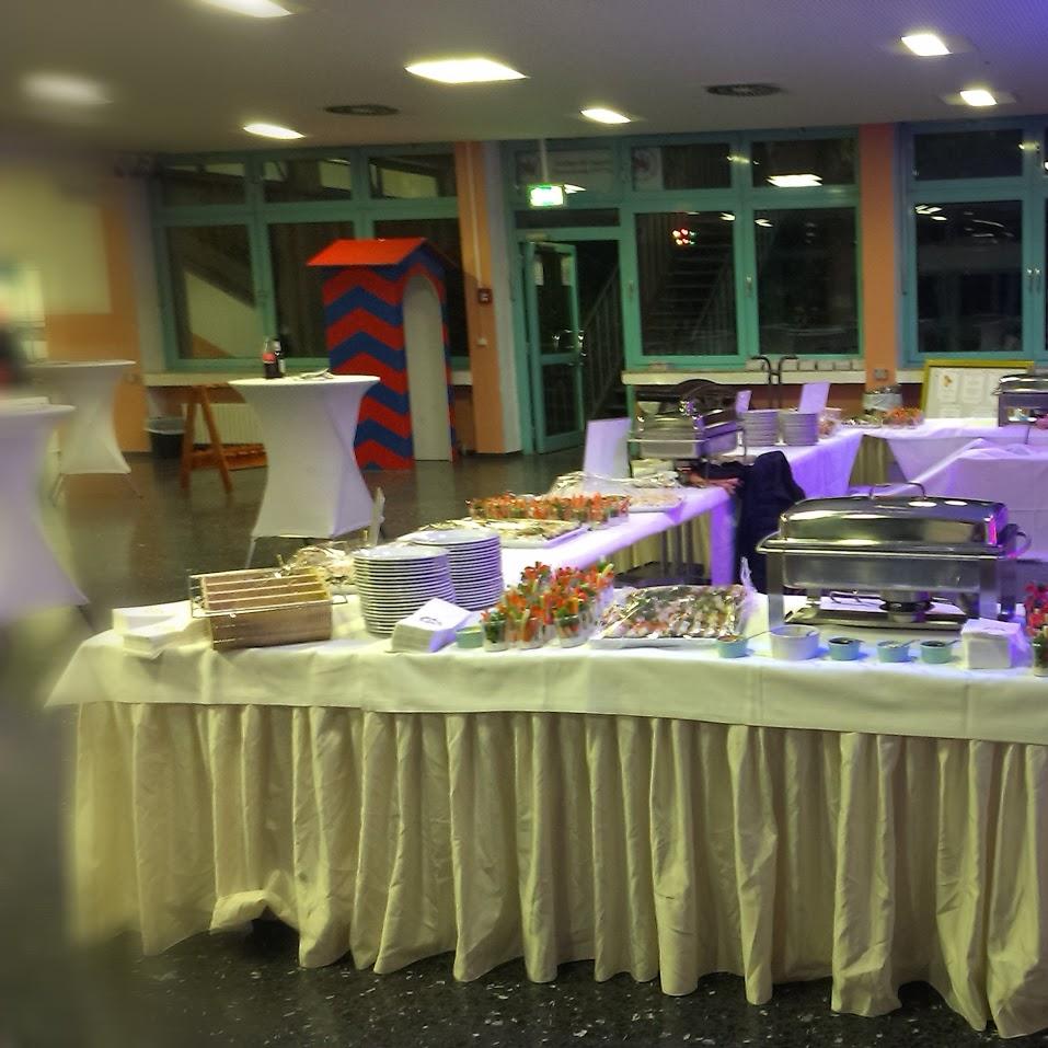 Restaurant "Clemens u. Margit Back Tischlein Deckdich Catering und Grillevents Streetfood Outdoor Grillstation" in  Zemmer