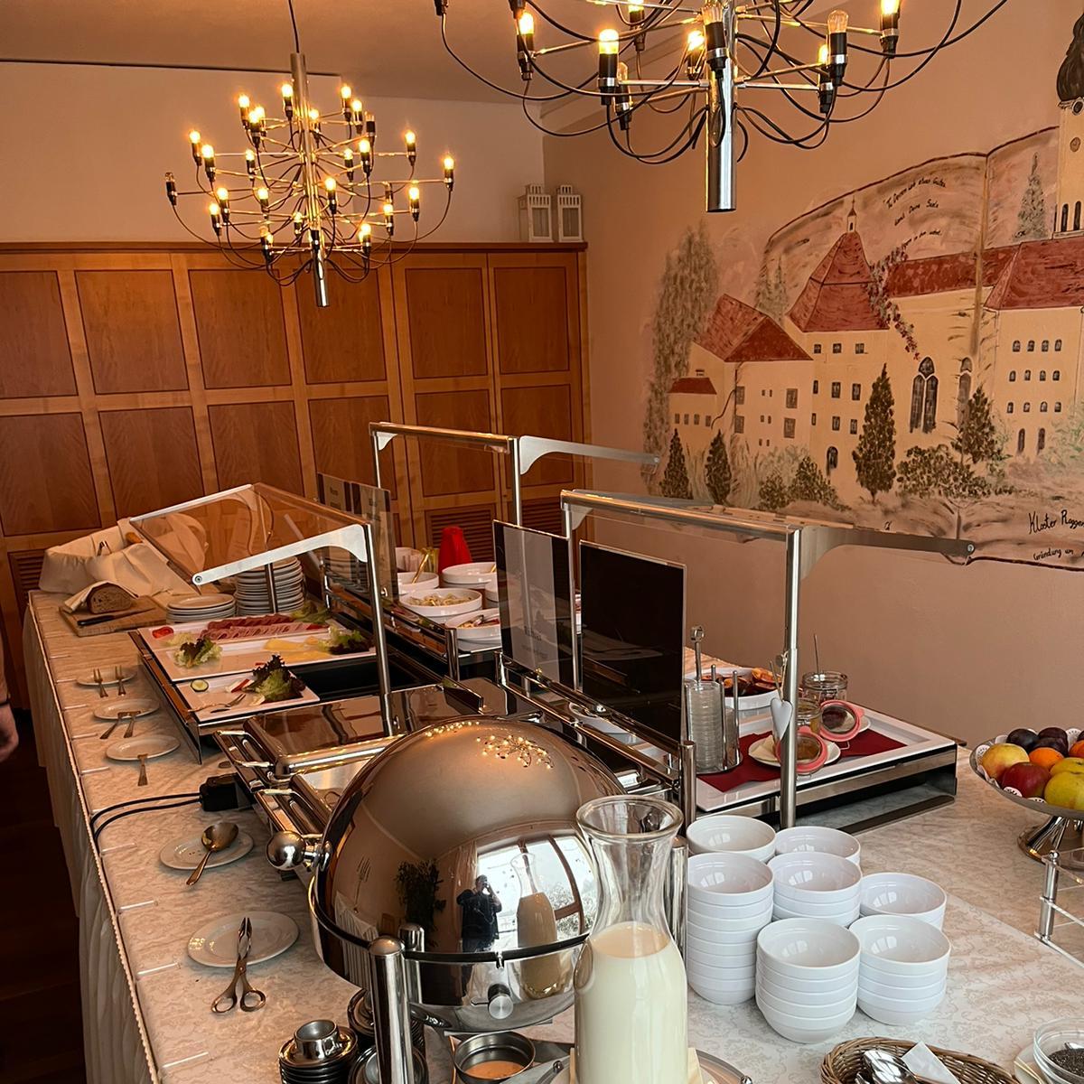 Restaurant "Klostergasthof" in Roggenburg