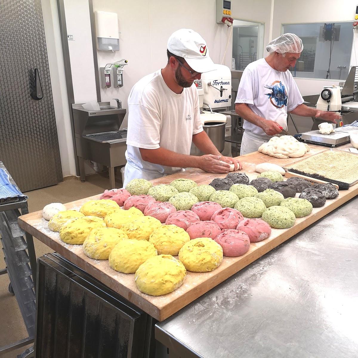 Restaurant "DER SÜSSE LÖWER SELIGENSTADT Patisserie-Chocolaterie" in Seligenstadt