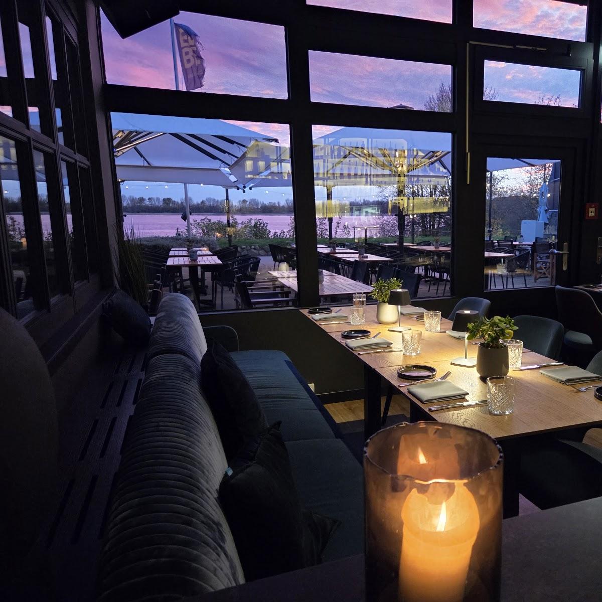 Restaurant "ELBE1" in Wedel