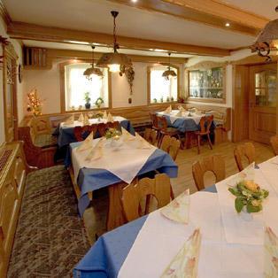 Restaurant "Gasthof zum Oschenberg" in Bindlach