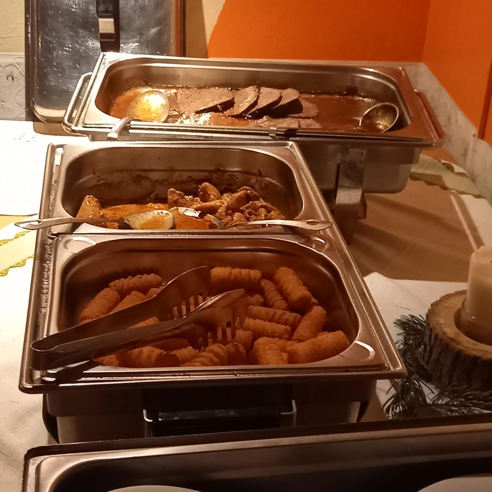 Restaurant "Zum Hähnershof - Katja und Wilma Ruschke" in Obererbach (Westerwald)