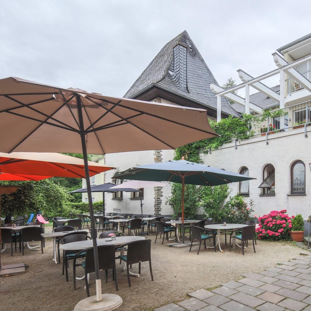 Restaurant "Wein im Turm - Weingut J. Schmitt" in Longuich