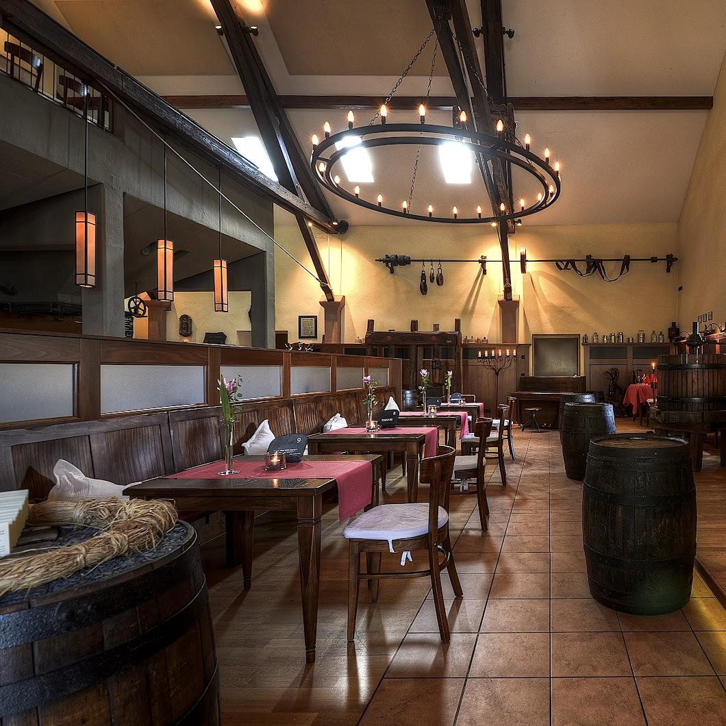 Restaurant "Zum Winzerkeller" in Fell