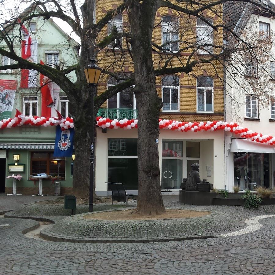 Restaurant " Zum Köbes  die urige Kneipe in Linz" in  Rhein