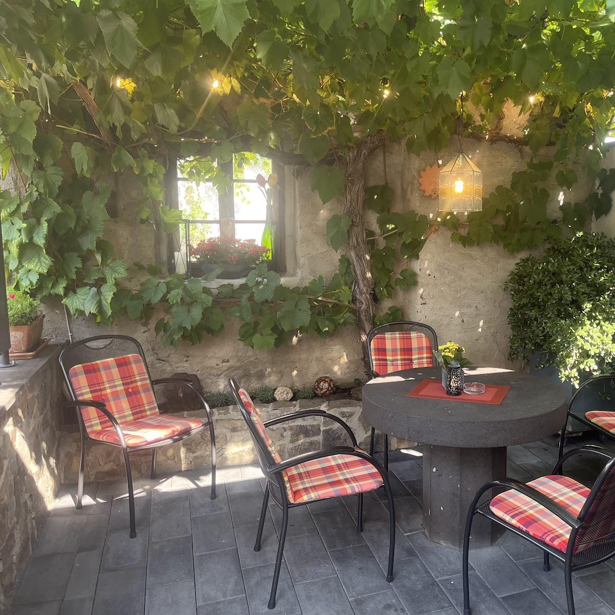 Restaurant "Wein- und Gästehaus M. Bai mit Restaurant Inh. Eva Hommes" in Mesenich