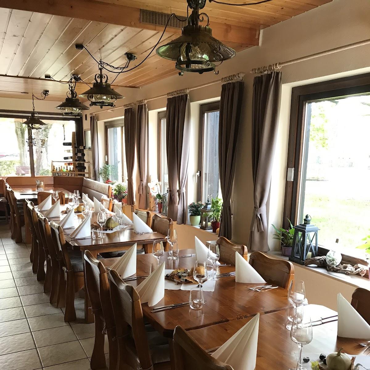 Restaurant "Zur Dreschhalle" in Sternenfels
