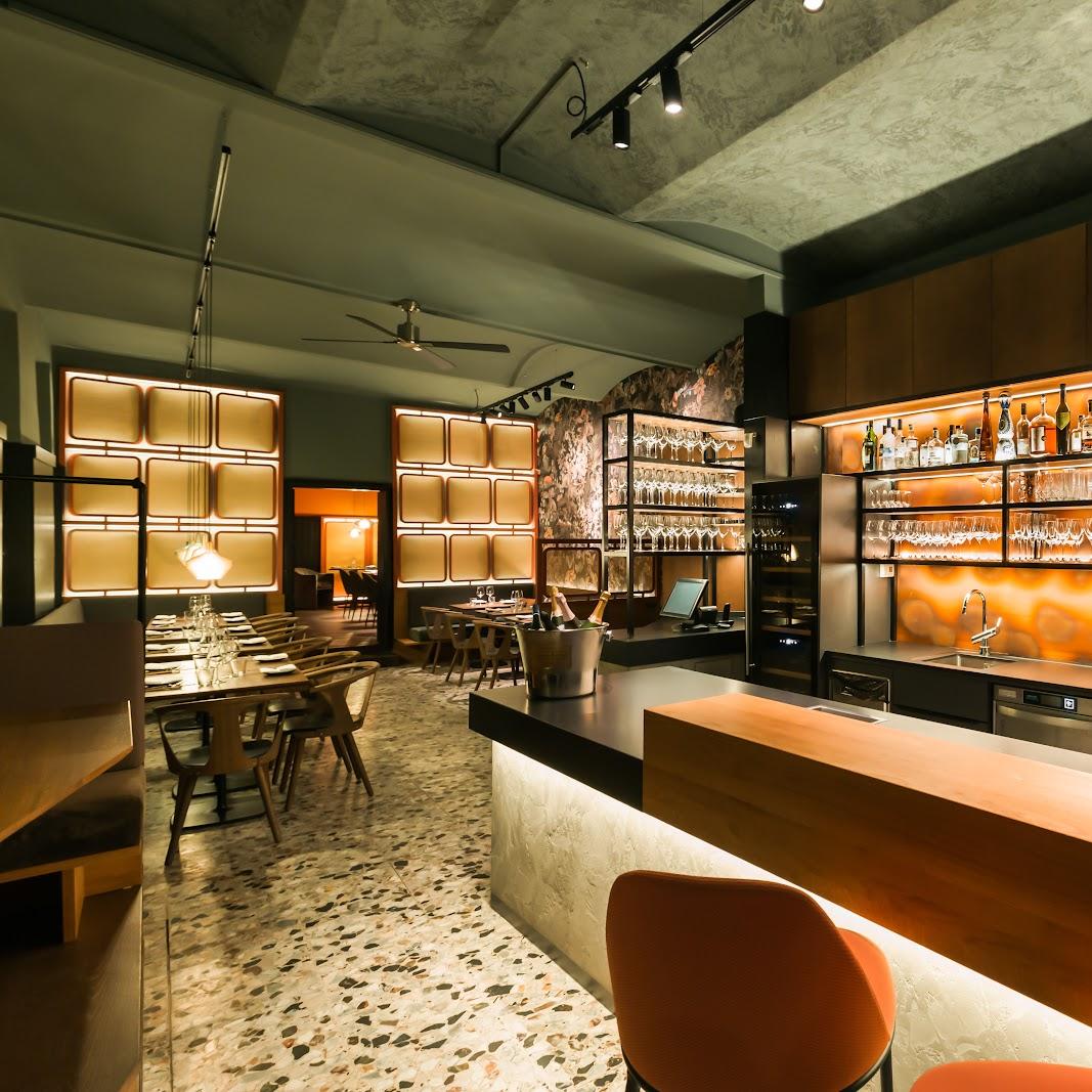 Restaurant "DiningRuhm" in Wien