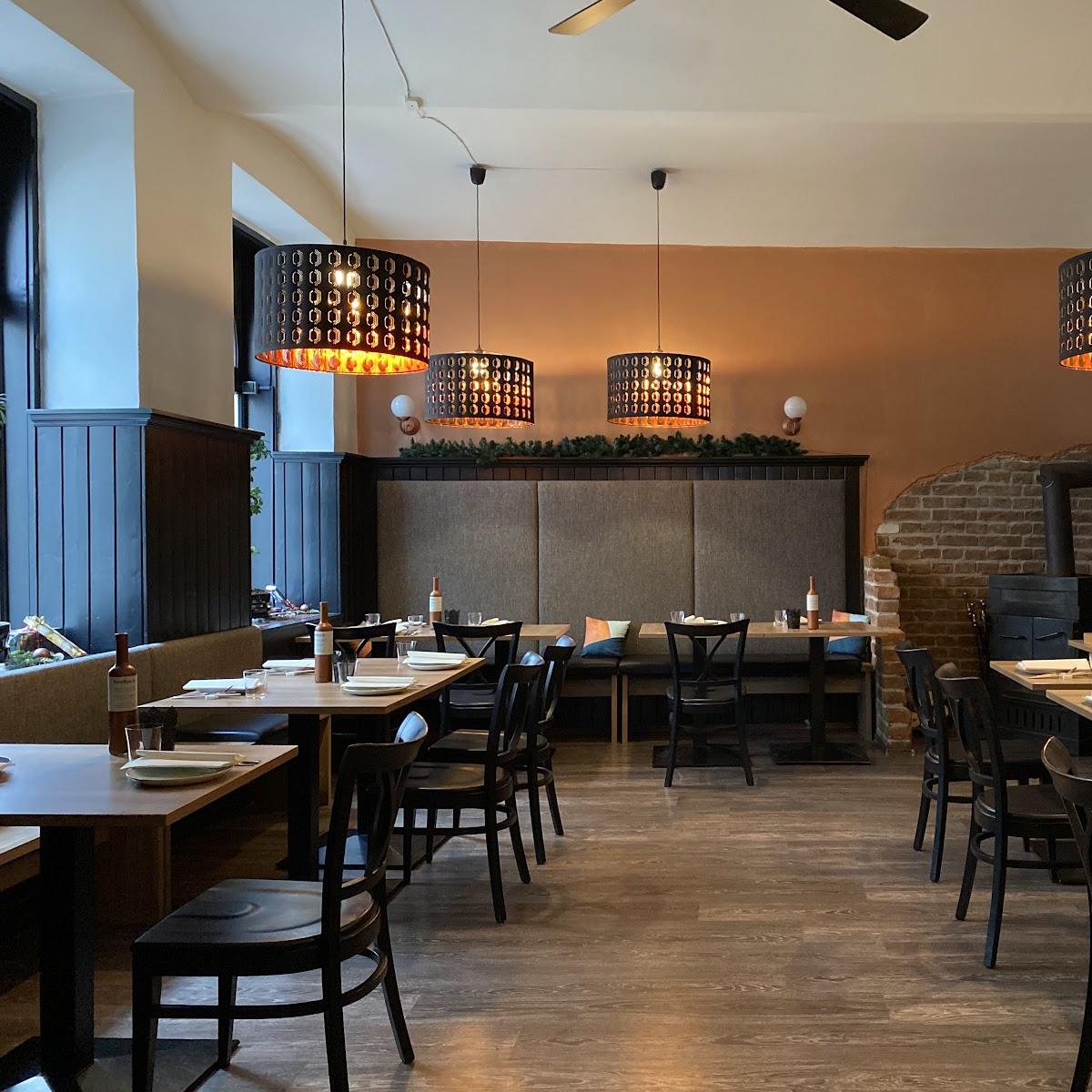 Restaurant "DiningRuhm" in Wien