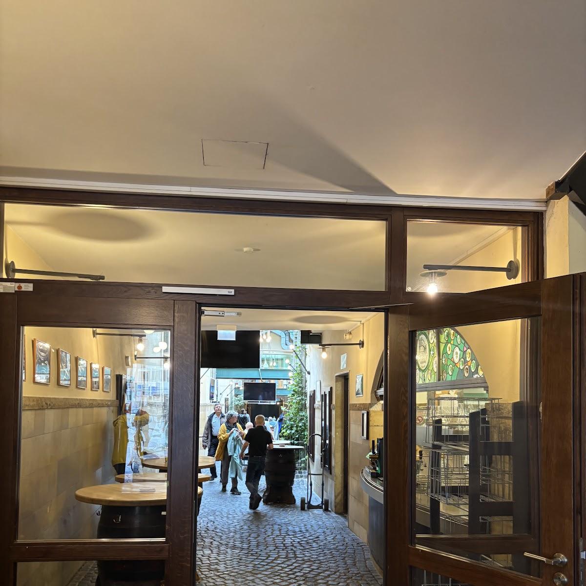 Restaurant "Brauereigaststätte Kneitinger" in Regensburg