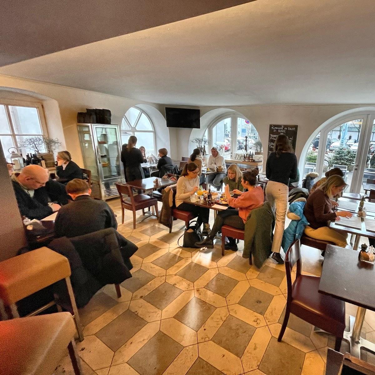 Restaurant "Caffé Rinaldi -" in Regensburg