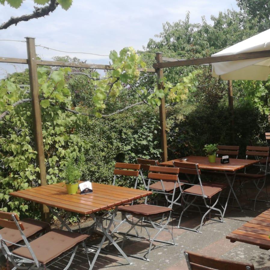 Restaurant "Gaststätte ZUM KRÖNCHEN mit Biergarten" in  Langenselbold