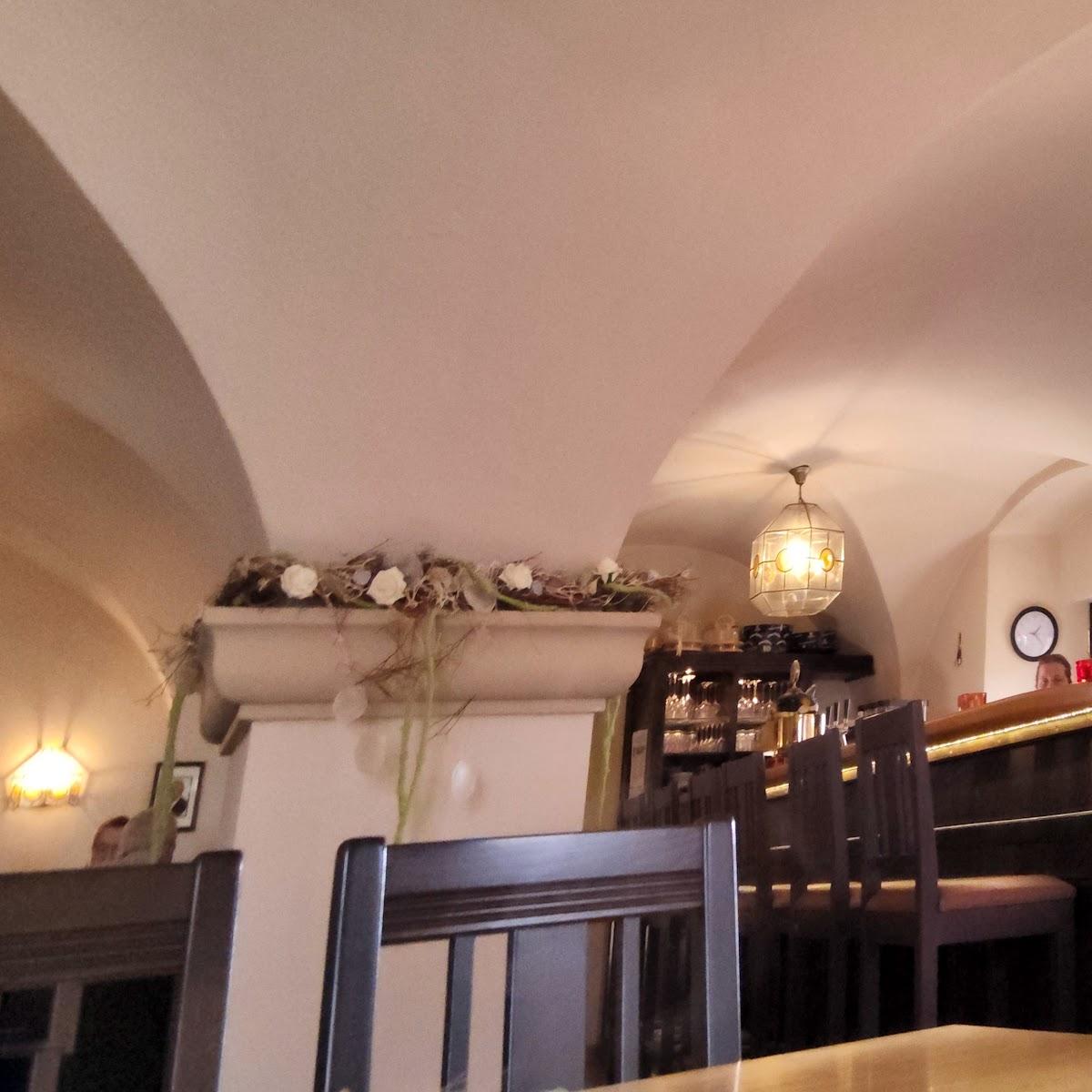 Restaurant "Gasthof Burgfrieden" in Donaustauf