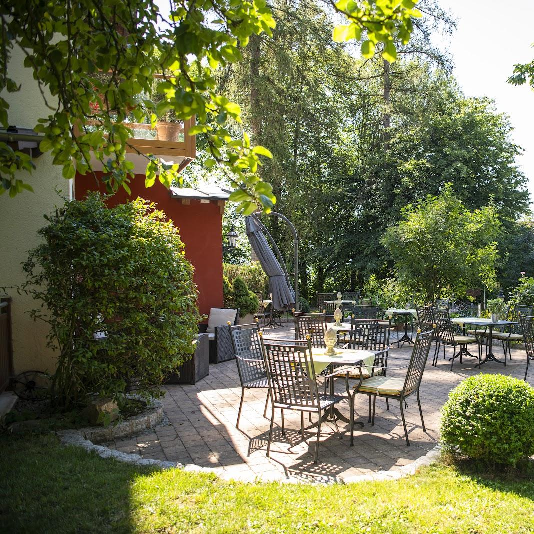 Restaurant "Landhotel Lindenhof, Braunetsrieth 12,92648" in Vohenstrauß