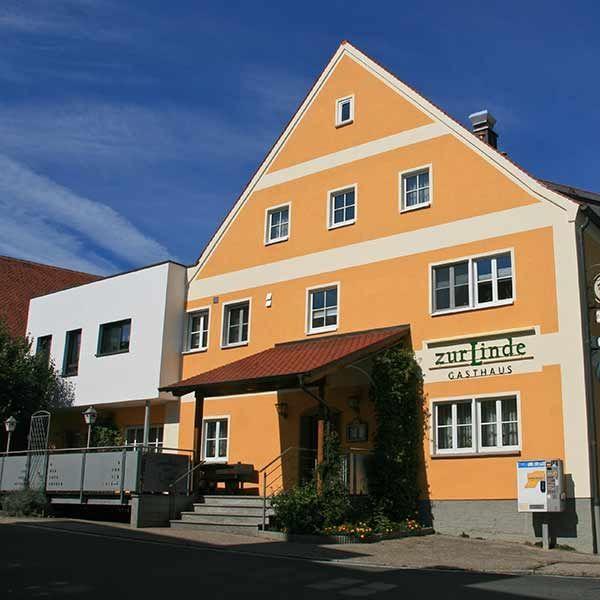 Restaurant "Gasthaus Zur Linde Otto Pauckner" in  Thalmässing