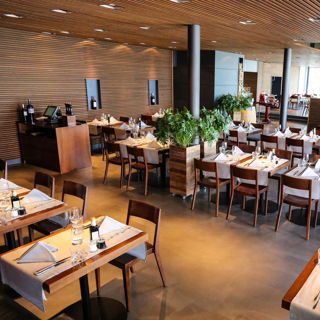 Restaurant "Osteria Vista - Pizza & Pasta Marina Lachen" in  Schweiz