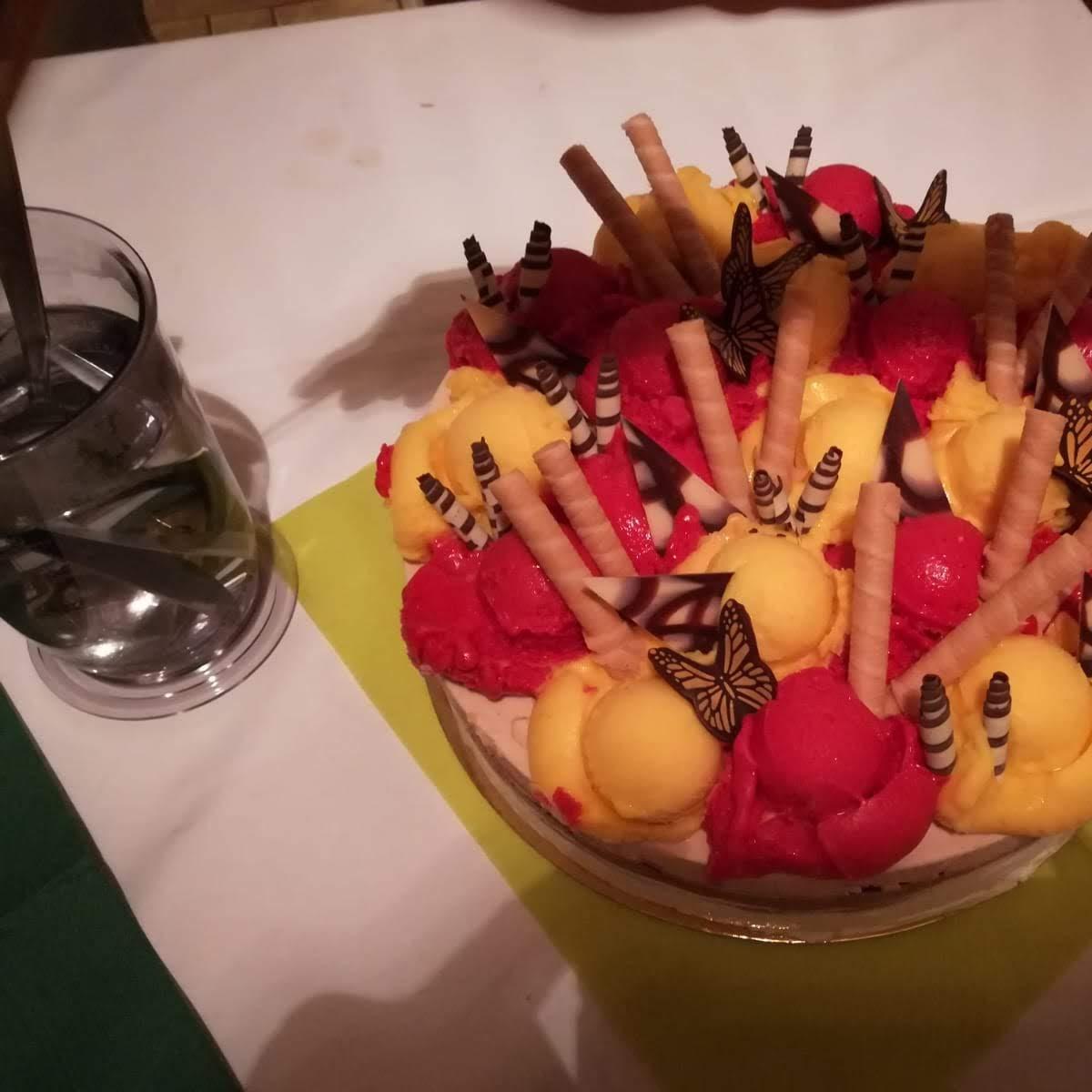 Restaurant "Eiskugel" in  Wackersdorf