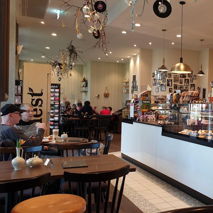 Restaurant "Café & Konditorei Sahnehäuble" in Bad Krozingen