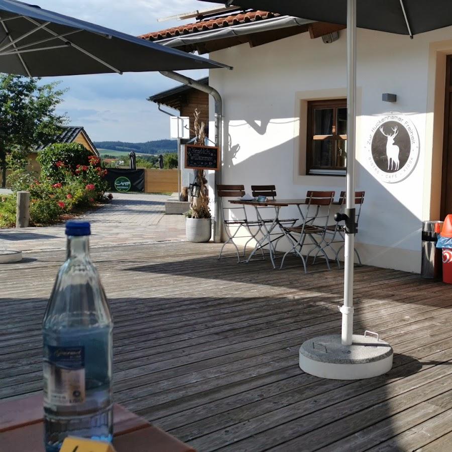 Restaurant "Zur Huckenheimer Freiheit" in Bayerbach