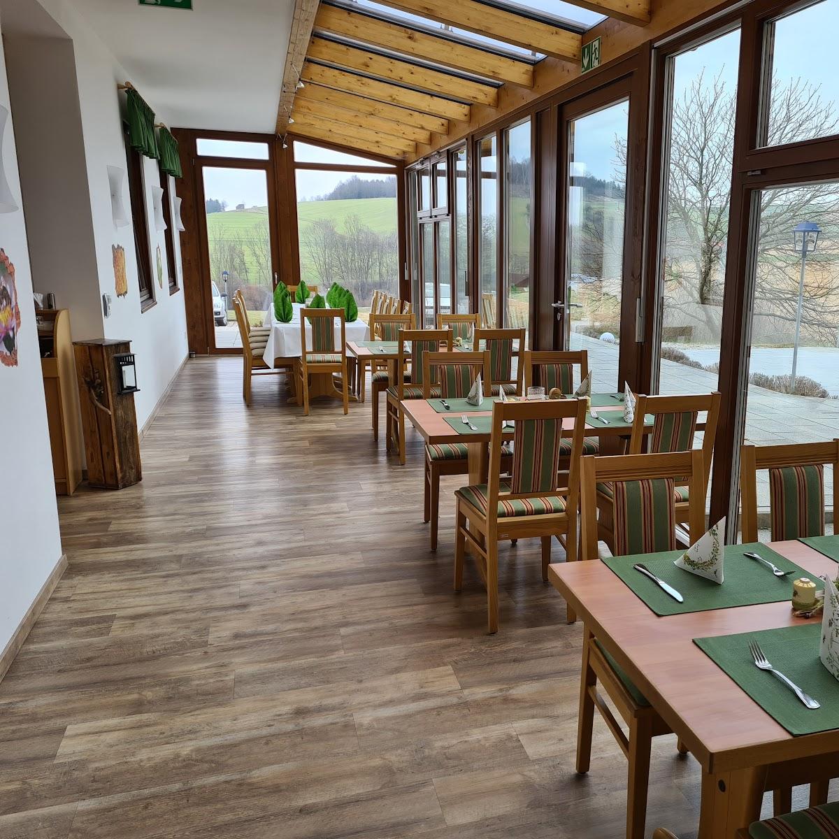 Restaurant "Rottaler Bienenhof" in Bayerbach