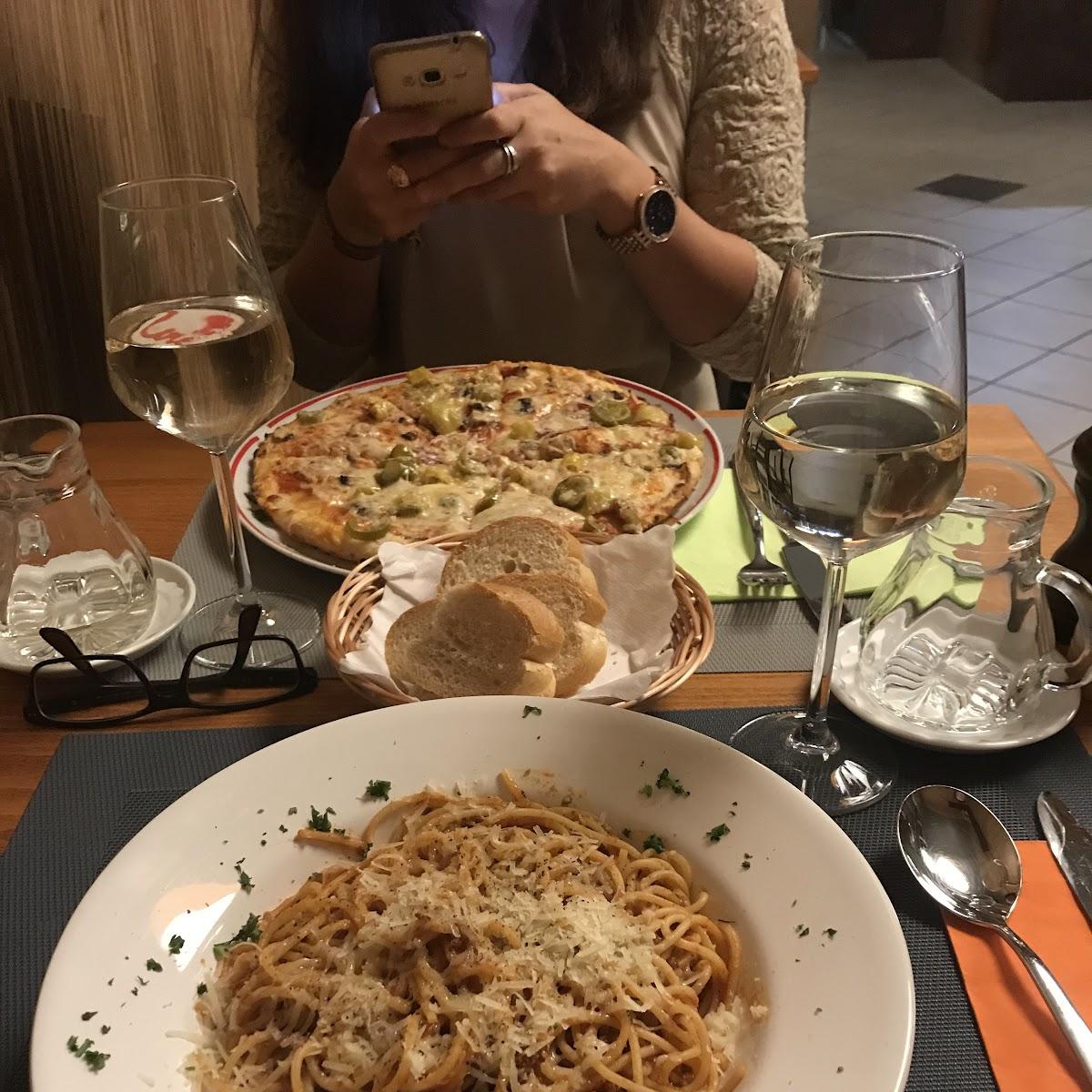 Restaurant "Bistro bei Rudi" in Schmelz