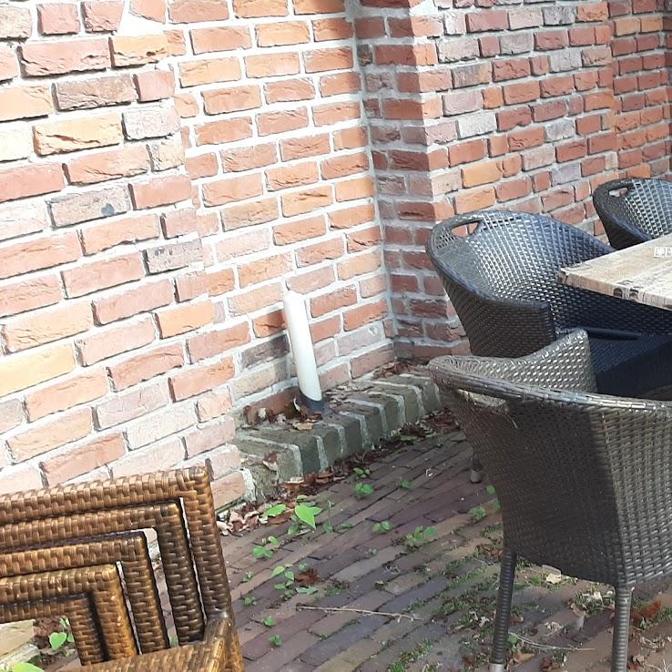 Restaurant "Bistro Cappucino" in Apen